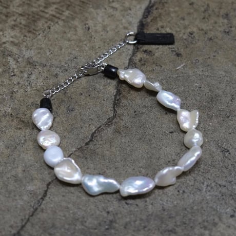 PEARL BRACELET