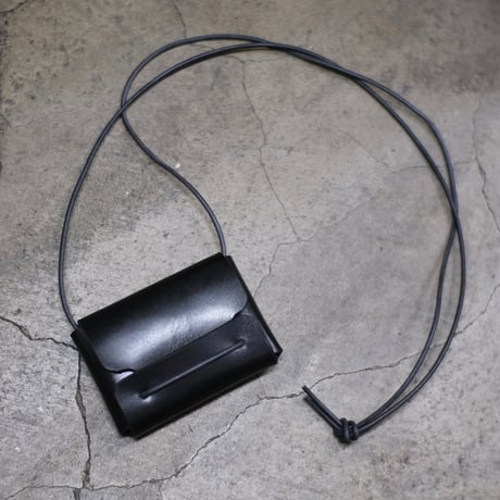 BENDING MINI POUCH