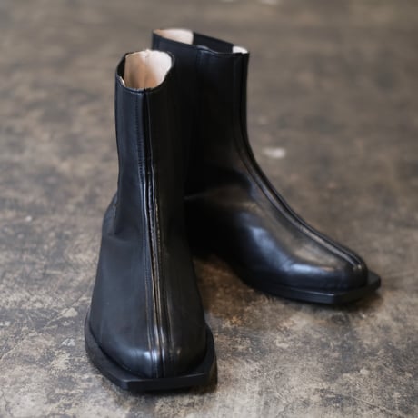 SQUARE TOE SIDE GORE  BOOTS