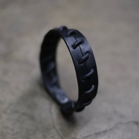 BRAIDING TWIST BANGLE