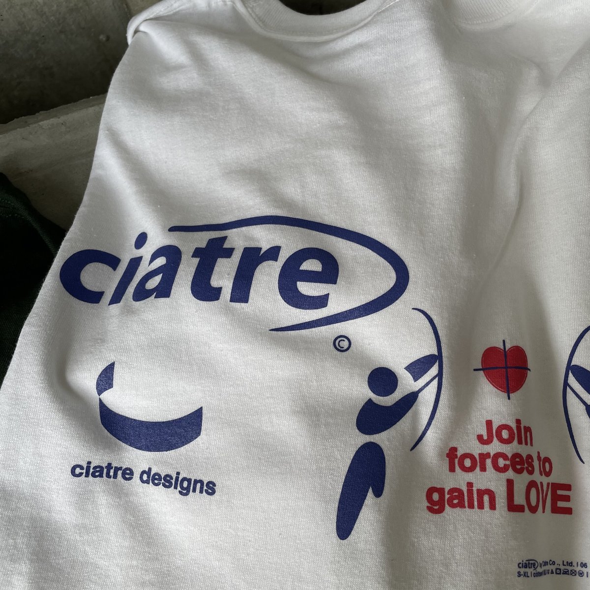ciatre target tee L/S WHT/RED/GRN | ciatre