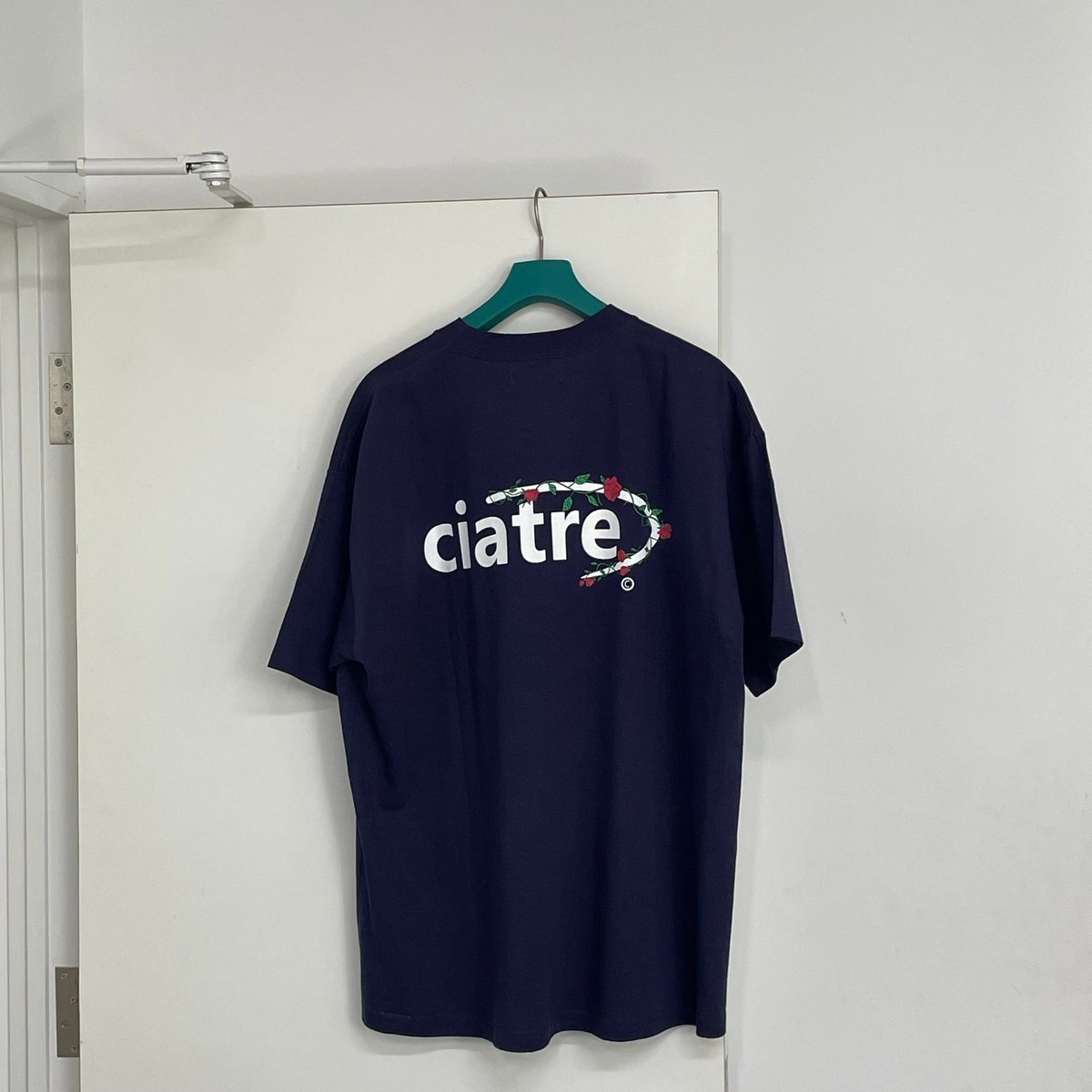 ciatre Tシャツ XLサイズ 2020年モデル ciatre(シアター) / ポップアップ限定品/ペンキTシャツ/ ciatre Tシャツ 青 シアター