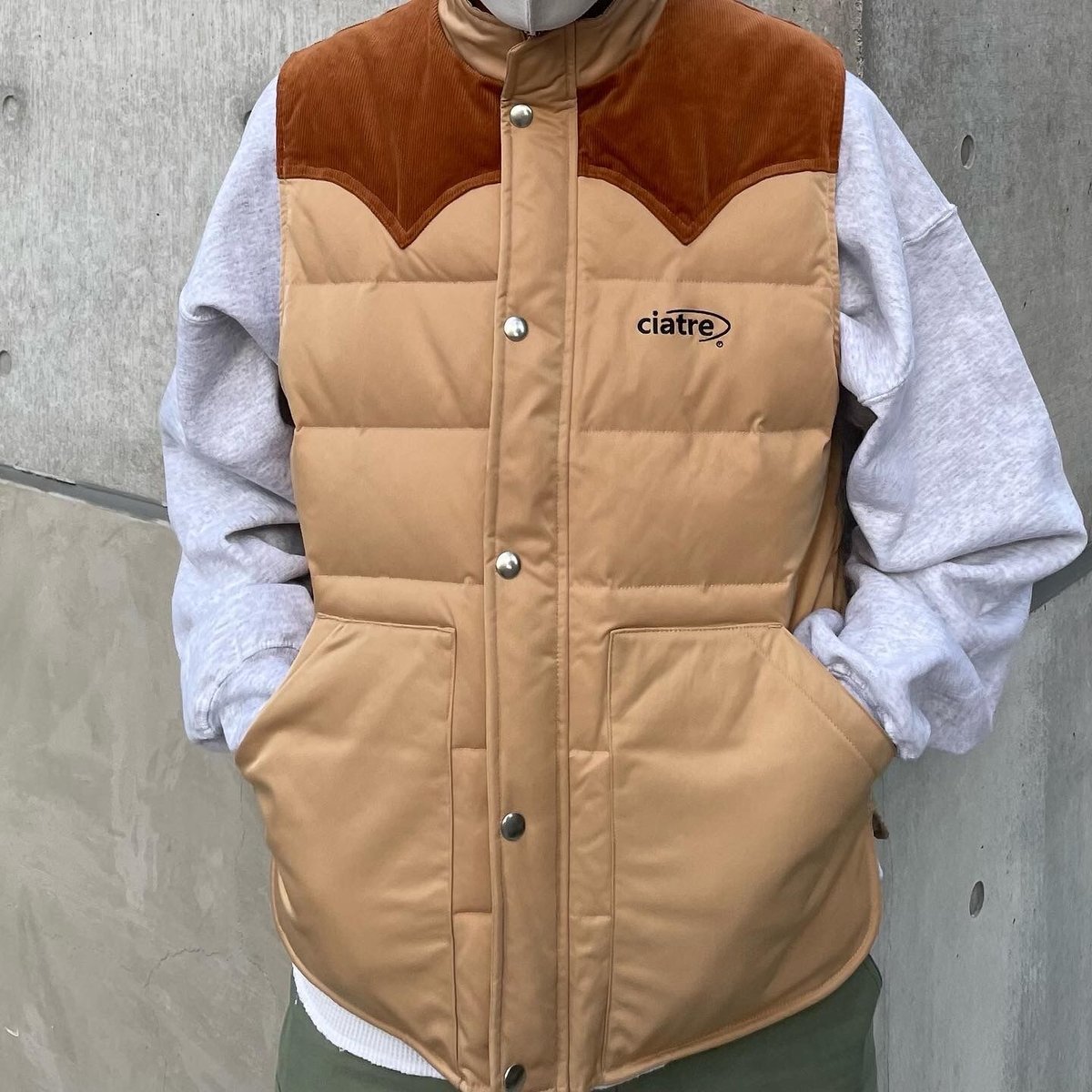 ciatre down vest GRY/BEG | ciatre - トップス 