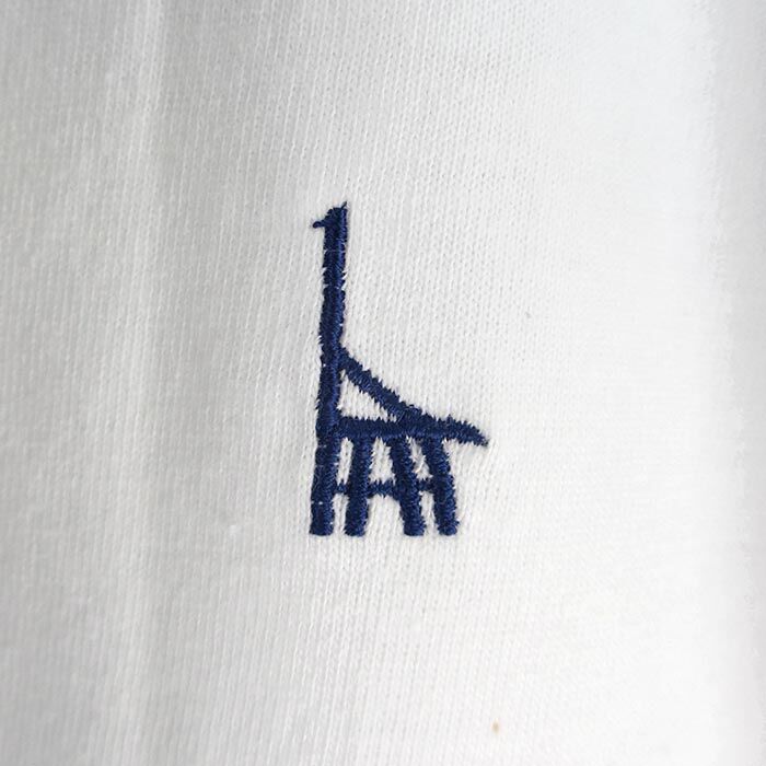 おとなTシャツ ホワイト（ウミキリン刺しゅう） | UMIKIRIN（海キリン）