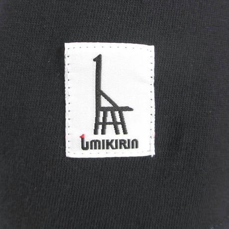 おとな長袖Tシャツ　ネイビー（ウミキリン刺しゅう）