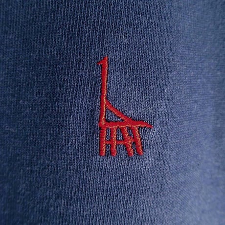 おとなTシャツ　ブルー（ウミキリン刺しゅう）