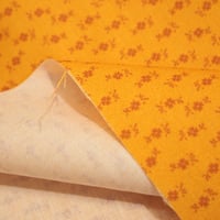 「Windhamfabrics」CircaCirca Sharp Cheddar オレンジ【10cmあたり】 【USプリント 生地】