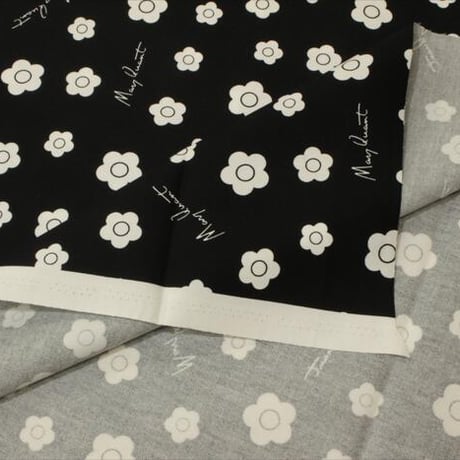 MARY QUANT オックス【10cmあたり】【 生地 マリークヮント マリークワント 花柄 フラワー 英字 ロゴ 国産 ハンドメイド 手芸 手作り生地 布】