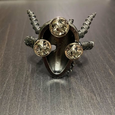 SACRIFICE "Crest Of Black" 3D metal Pin <chrome>