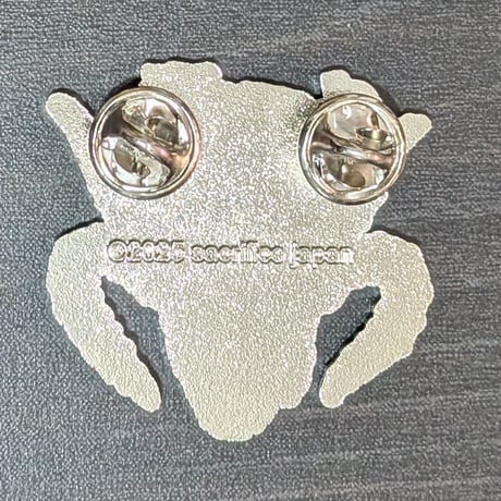 【New】SACRIFICE Metal Pin (40x43mm)