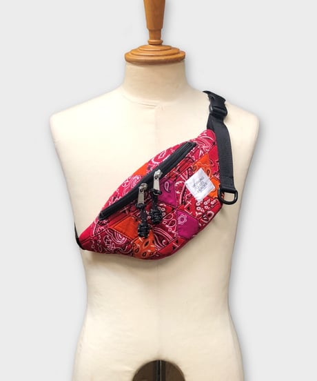 "Patchworks" Diamond Patch Bandana Fanny Pack -red mix