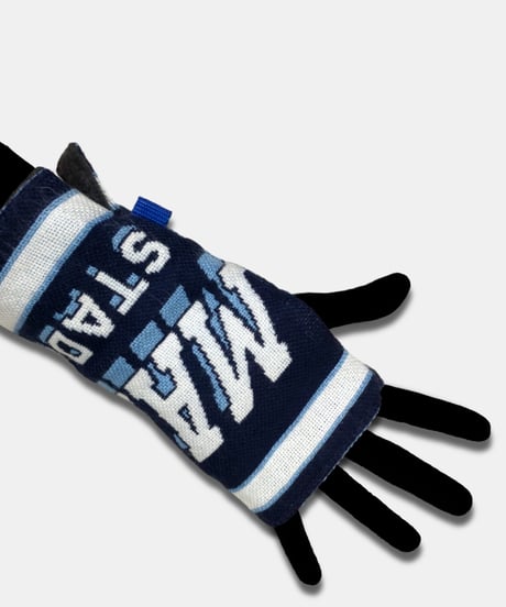 "Re;make" used soccer muffler hand warmer -OM /Blue