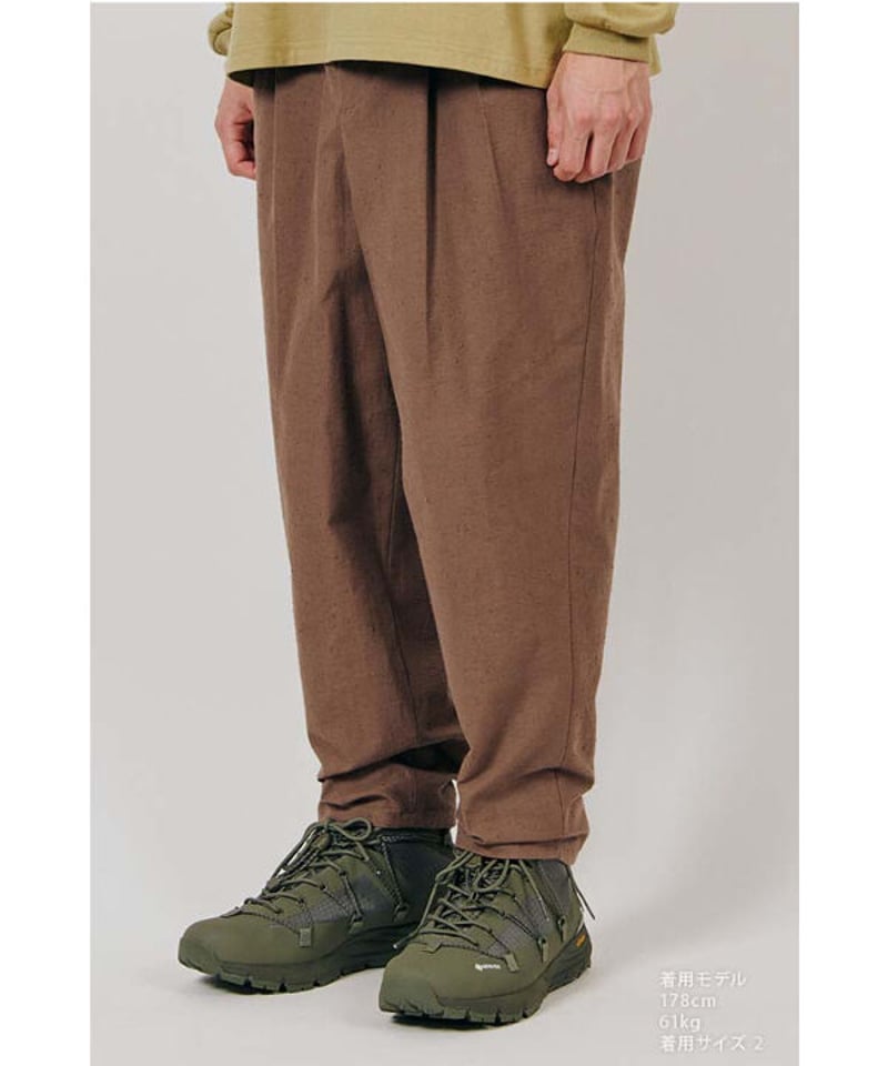 NEAT 2TUCK TAPERED PANT（DIGAWEL 2 Tuck Tapered Pants【BROWN 