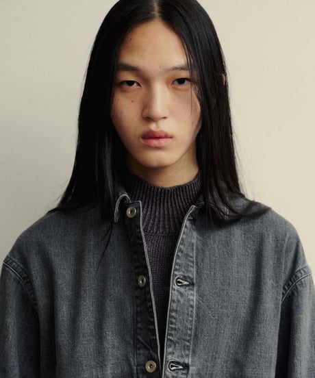DIGAWEL Stonewashed silk turtleneck sweater【FADE BLACK】
