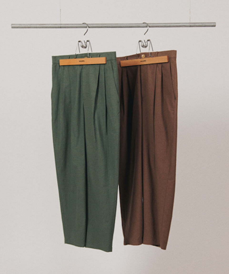 DIGAWEL 2 Tuck Tapered Pants【D.GREEN】 | welles