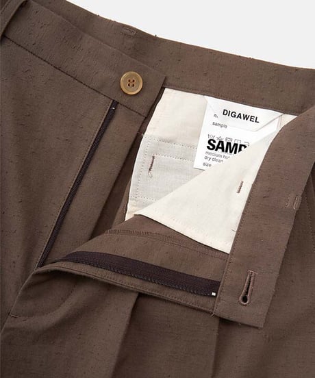 DIGAWEL  2 Tuck Tapered Pants【BROWN】