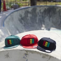 GOLD SCHOOL RASTA HAT