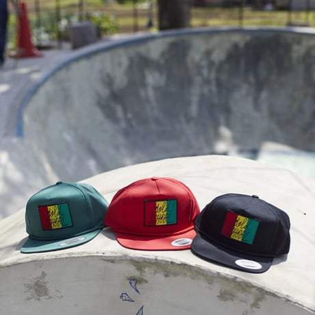 GOLD SCHOOL RASTA HAT