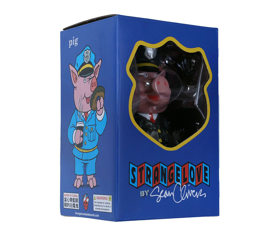 GOOD WORTH Police Pig フィギュア 警官 ブタ 14cm STRANGELOVE PIG SERGENT VINYL TOY | HESHDAWGZ