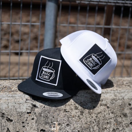 GOLD SCHOOL COFFEE CUP MESH CAP