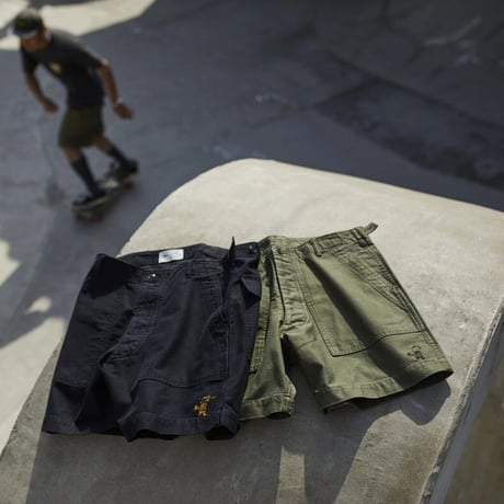 GOLD SCHOOL MILITARY SHORTS