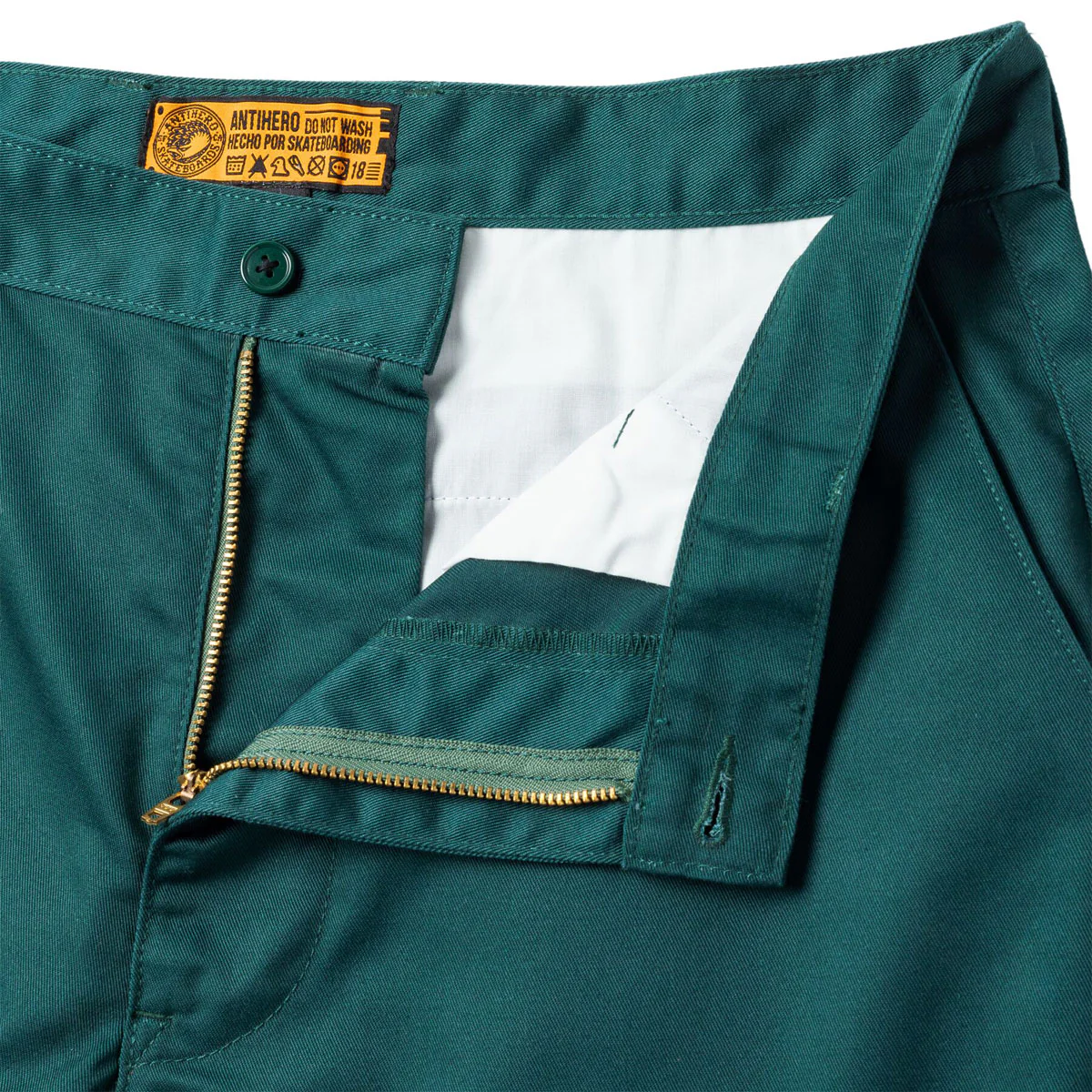 ANTI HERO HECHO POR SKATE SHORTS DARK GREEN | H