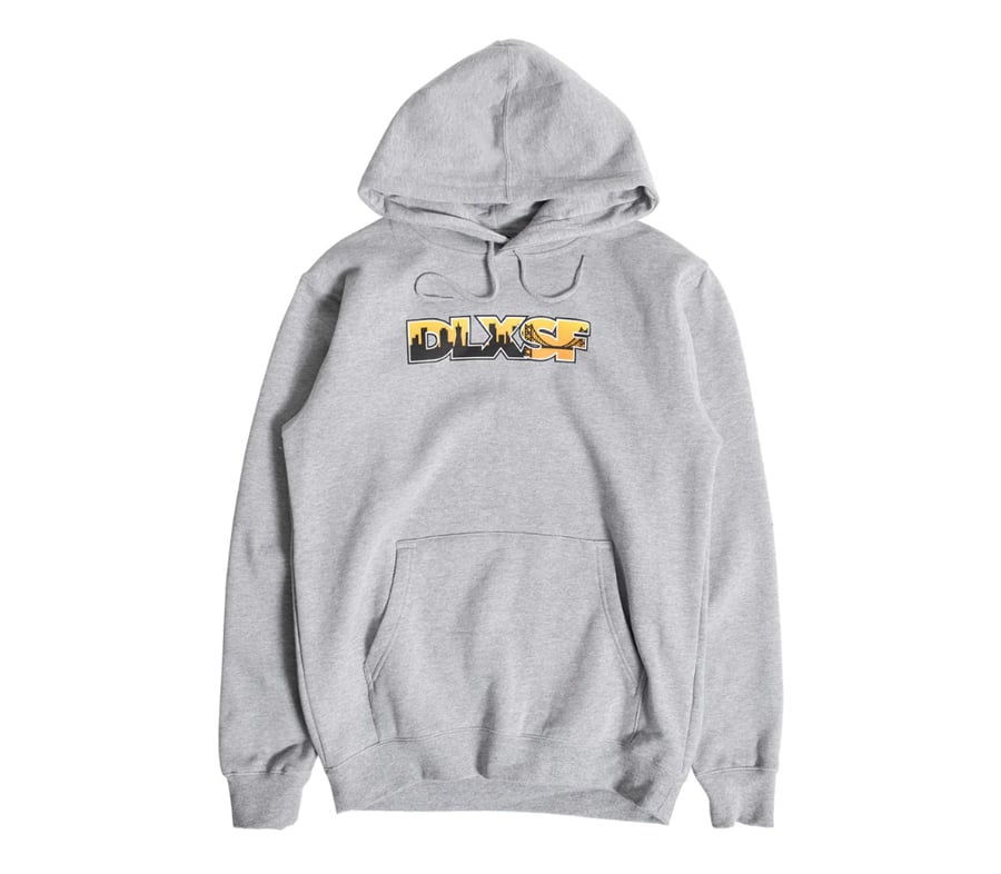 新品未使用　DLXSF　パーカー　グレー　Mサイズ　DLX SF　スケートボード DLXSF SKYLINE LOGO HOODIE | HESHDAWGZ