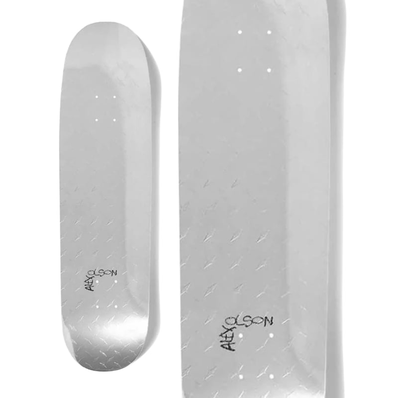 VIOLET ALEX OLSON METAL DECK SILVER (8 x 31.7in