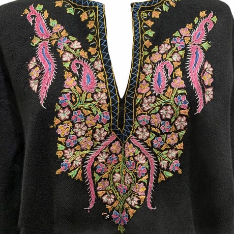 刺繍プルオーバートップス(1970s UK)