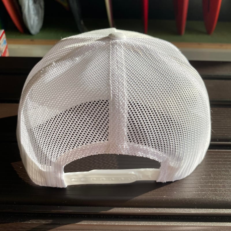 新品 DAMA SURFBOARDS MESH CAP メッシュ キャップ素材ポリ65%コットン