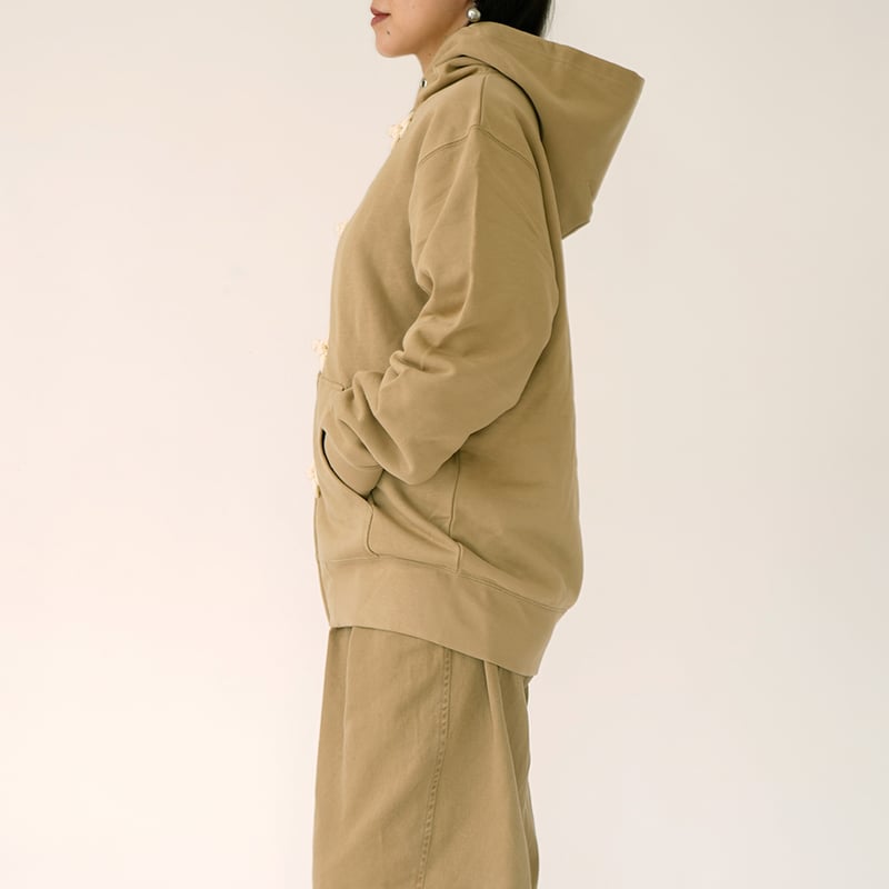 CHINA BUTTON ZIP HOODIE / SAND | nve tokki