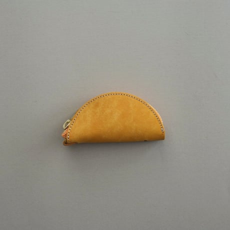 半月キーケース