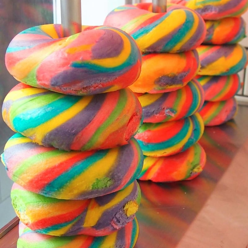 RAINBOW COLORED BAGEL レインボーカラーベーグル（10個セット）【冷凍