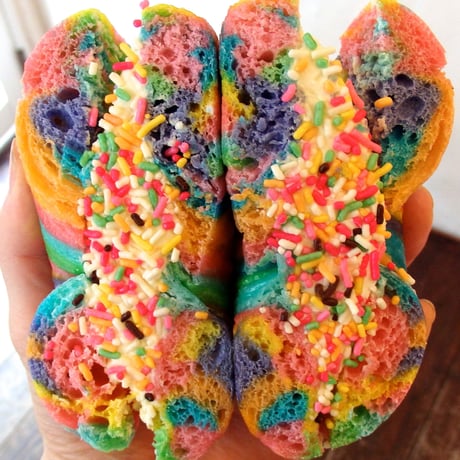 RAINBOW  COLORED BAGEL レインボーカラーベーグル（10個セット）【冷凍品】