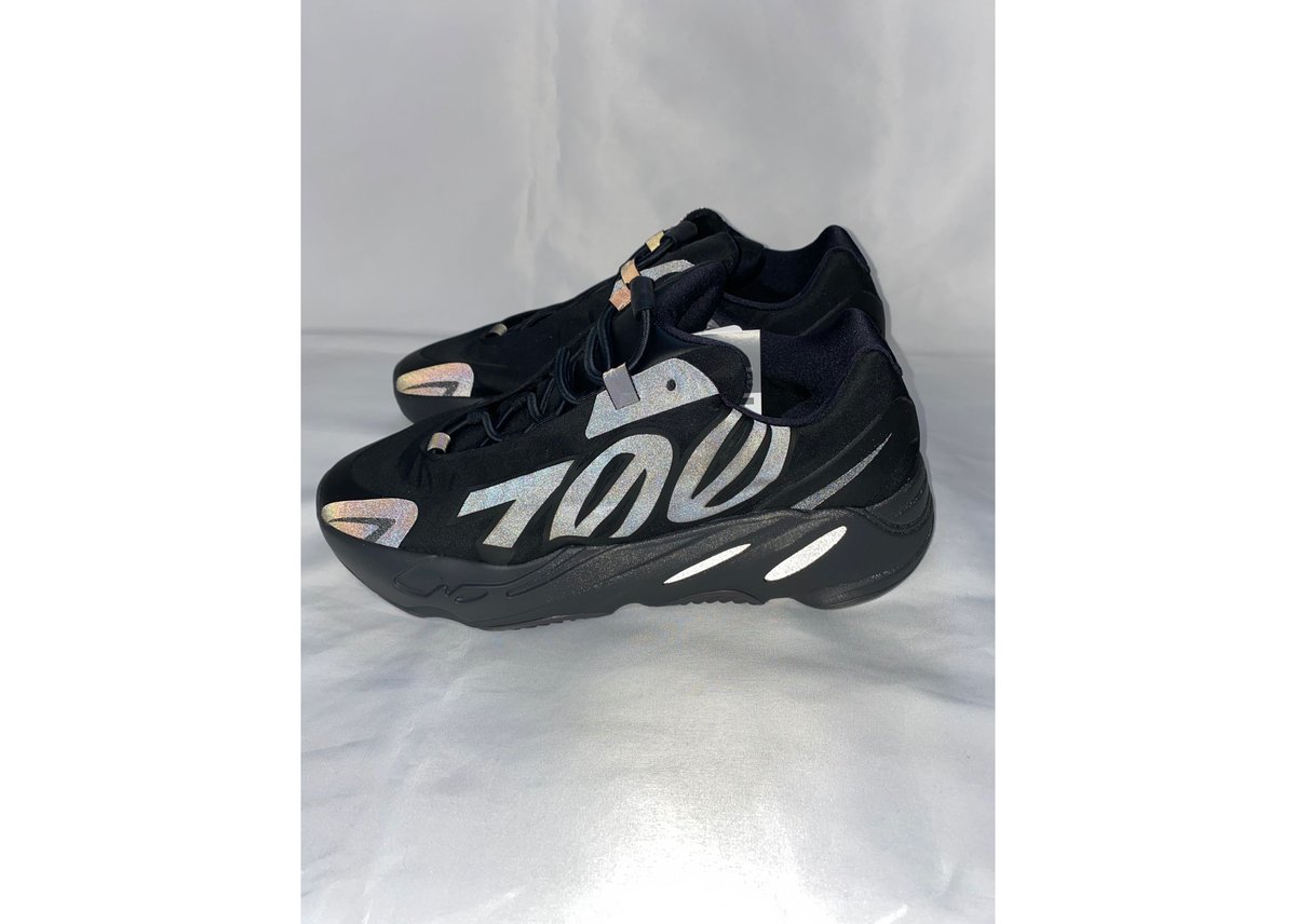 adidas Yeezy Boost 700 MNVN 28.5cm