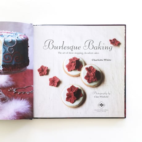『Burlesque Baking』