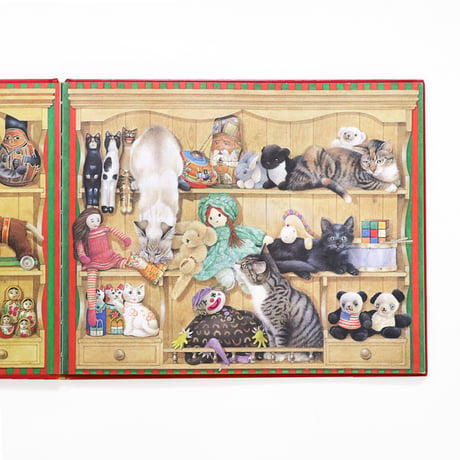 『Cats Among the Toys』
