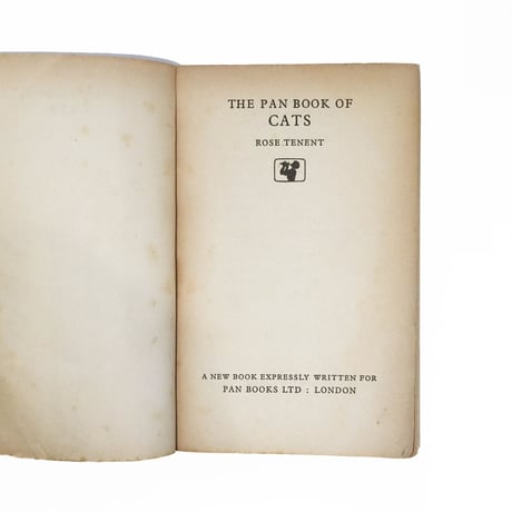 『The Pan Book of Cats』