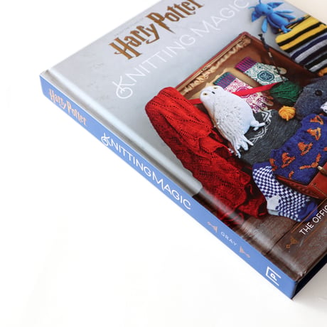 『Harry Potter: Knitting Magic: The Official Harry Potter Knitting Pattern Book』