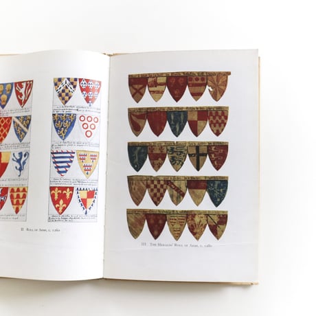 『Heraldry in England』