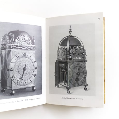 『A Book of English Clocks』