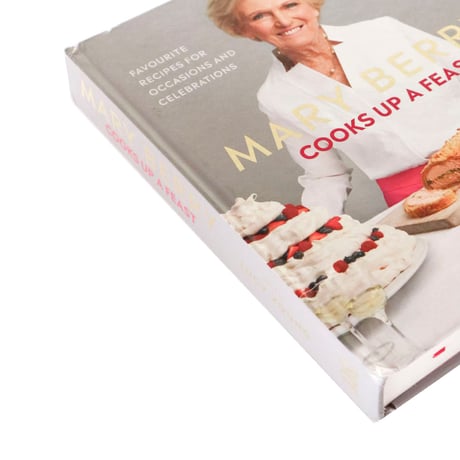 『Mary Berry Cooks Up A Feast』