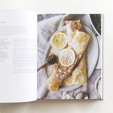 『Sweet Laurel：Recipes for Whole Food, Grain-Free Desserts：A Baking Book』