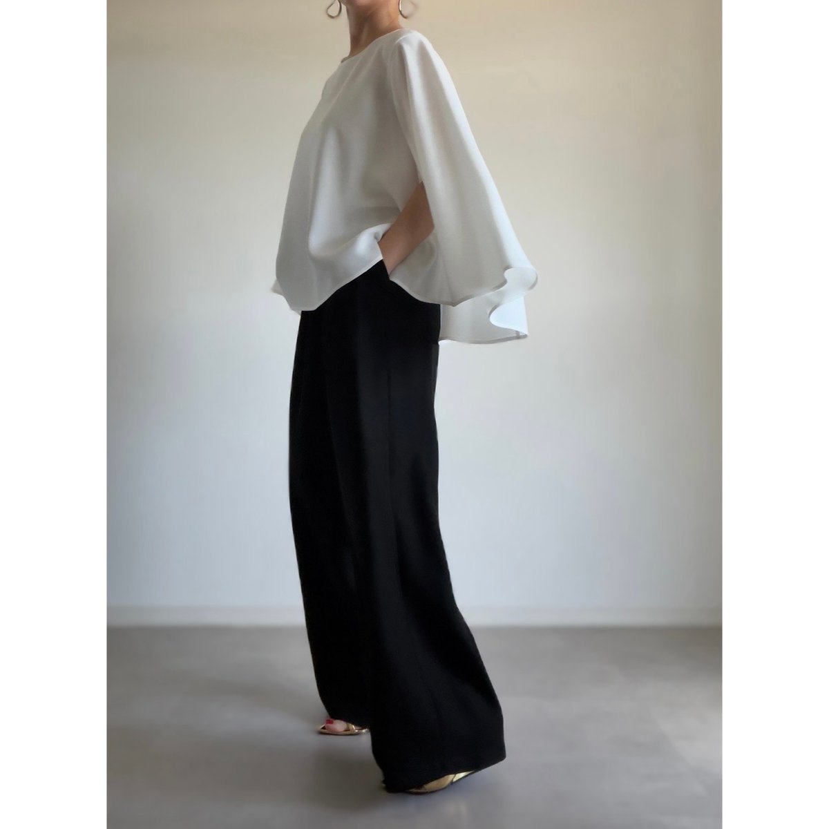 B51 / white（cape） | L