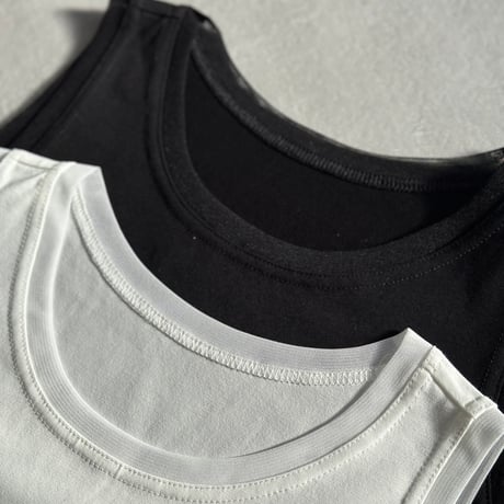 TT01 / white