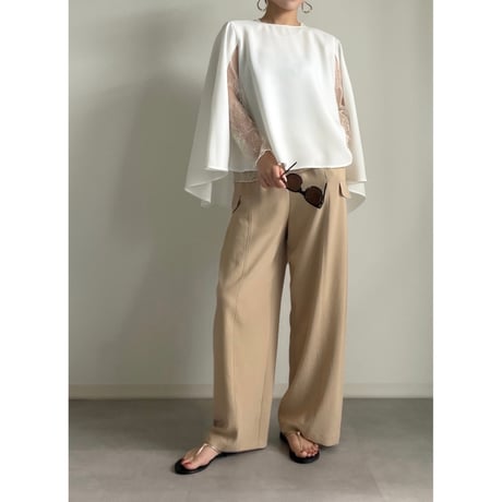 B51 / white（cape）