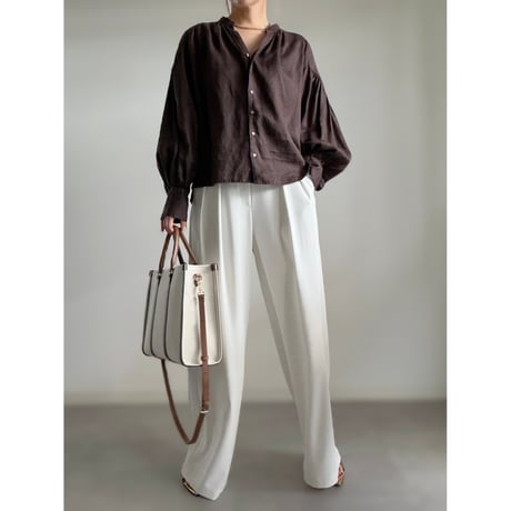 B54 / brown