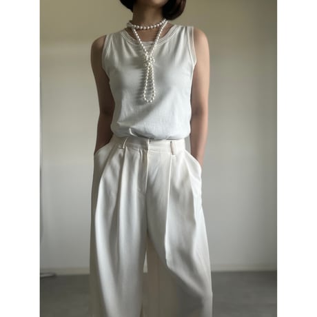TT01 / white