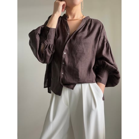 B54 / brown