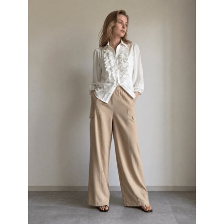 N93. frill brouse